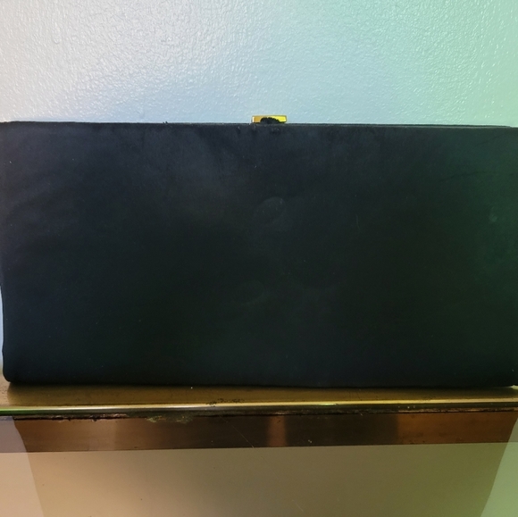 🦄 Vintage Satin Clutch - Picture 5 of 5